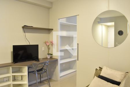 Studio de kitnet/studio para alugar com 1 quarto, 38m² em Centro, Curitiba