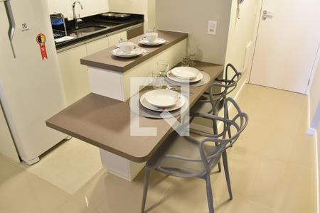 Studio de kitnet/studio para alugar com 1 quarto, 38m² em Centro, Curitiba