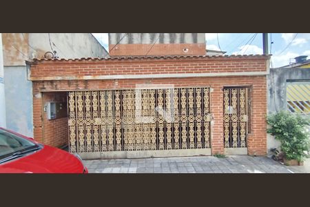 Fachada de casa à venda com 3 quartos, 200m² em Água Rasa, São Paulo