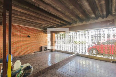 Garagem de casa à venda com 3 quartos, 200m² em Água Rasa, São Paulo