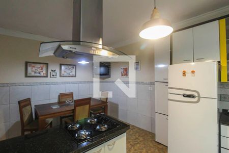 Cozinha de casa à venda com 3 quartos, 200m² em Água Rasa, São Paulo