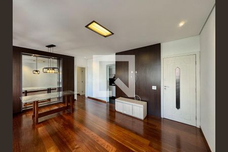 Sala de apartamento para alugar com 3 quartos, 80m² em Lourdes, Belo Horizonte
