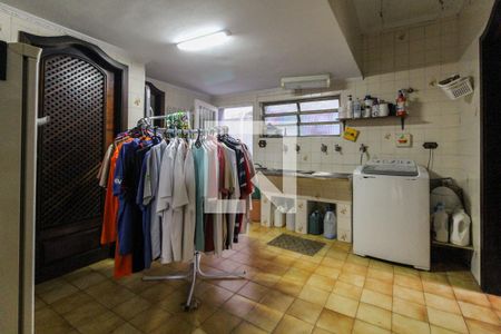 Área de Serviço de casa à venda com 4 quartos, 858m² em Vila Jacuí, São Paulo