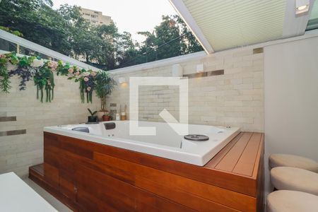 Vista da Suíte de apartamento à venda com 2 quartos, 120m² em Vila Andrade, São Paulo