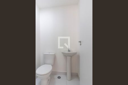 Banheiro de apartamento à venda com 2 quartos, 32m² em Vila Maria, Guarulhos