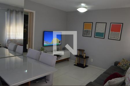 Sala de casa de condomínio para alugar com 2 quartos, 88m² em Pechincha, Rio de Janeiro
