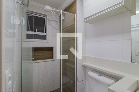 Banheiro de apartamento para alugar com 2 quartos, 52m² em Vila Falchi, Mauá