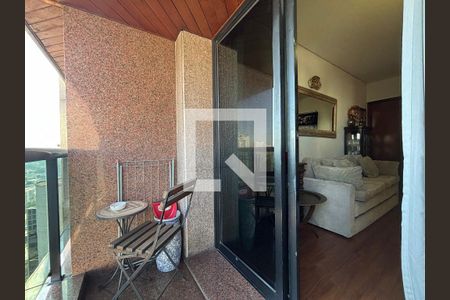 Varanda de apartamento à venda com 1 quarto, 48m² em Jardim Paulistano, São Paulo