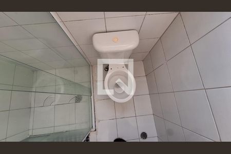 Banheiro de apartamento para alugar com 2 quartos, 56m² em Jardim Monte Cristo, Suzano