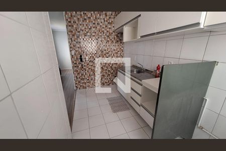 Cozinha de apartamento para alugar com 2 quartos, 56m² em Jardim Monte Cristo, Suzano