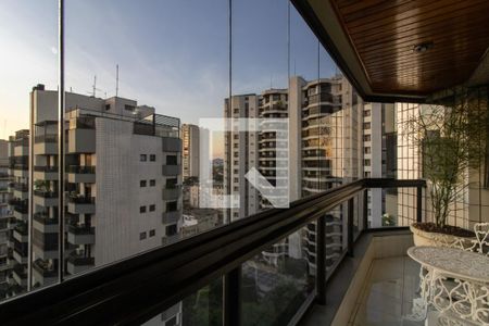 Sacada de apartamento à venda com 5 quartos, 250m² em Camargos, Guarulhos