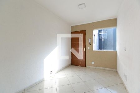 Sala de apartamento para alugar com 3 quartos, 58m² em Jardim Bonifacio, São Paulo
