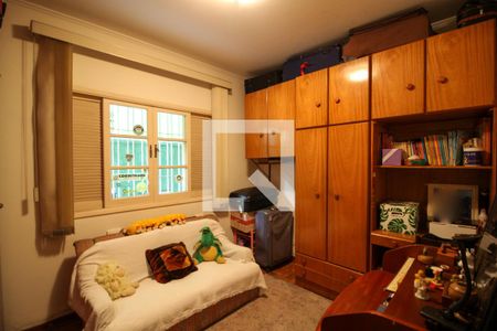 Quarto 2 de casa à venda com 4 quartos, 346m² em Vila Inglesa, São Paulo