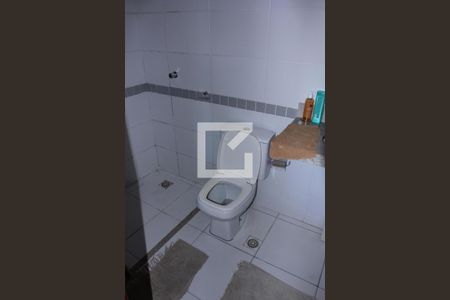 Banheiro de apartamento para alugar com 1 quarto, 30m² em Qr 118, Brasília