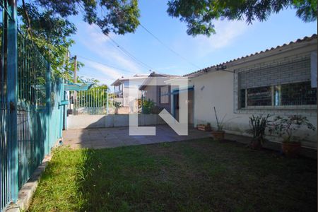 Pátio de casa à venda com 3 quartos, 250m² em Sarandi, Porto Alegre
