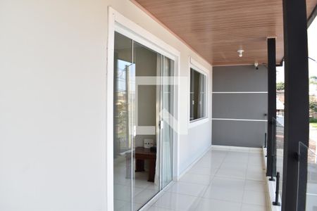 Sacada de casa à venda com 3 quartos, 160m² em Ganchinho, Curitiba