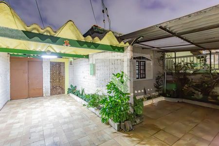 Garagem de casa à venda com 5 quartos, 500m² em Vila Moinho Velho, São Paulo
