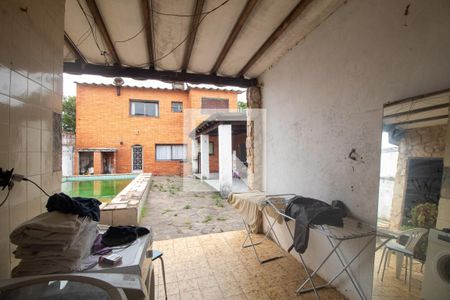 Área de Serviço de casa à venda com 3 quartos, 136m² em Guarujá, Porto Alegre