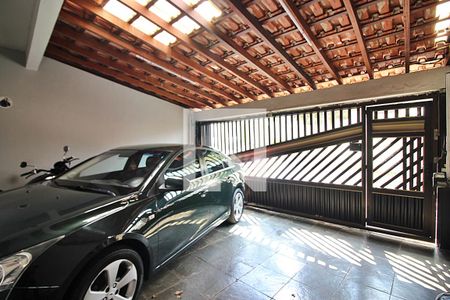Garagem de casa à venda com 3 quartos, 210m² em Nova Petrópolis, São Bernardo do Campo