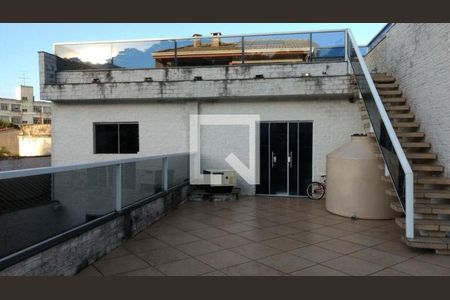 Casa à venda com 4 quartos, 500m² em Sacomã, São Paulo