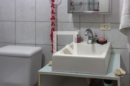 Banheiro Social de apartamento à venda com 3 quartos, 72m² em Vila Rosalia, Guarulhos