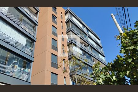 Fachada de apartamento à venda com 2 quartos, 131m² em Vila Ipojuca, São Paulo