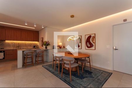 Sala de apartamento à venda com 2 quartos, 131m² em Vila Ipojuca, São Paulo