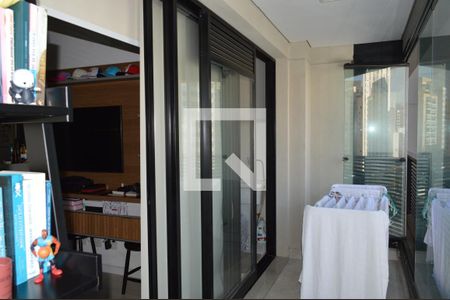 Varanda de apartamento à venda com 1 quarto, 46m² em Vila Mariana, São Paulo