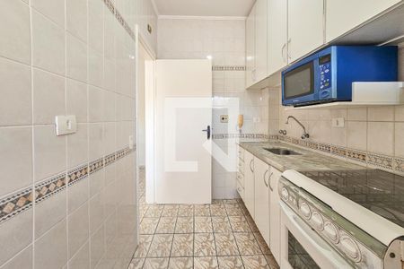 Cozinha de apartamento para alugar com 1 quarto, 50m² em Balneario Cidade Atlantica, Guarujá