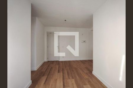 Sala de apartamento para alugar com 2 quartos, 45m² em Santo Cristo, Rio de Janeiro