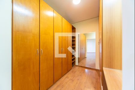 Closet de apartamento para alugar com 1 quarto, 47m² em Parque das Nações, Santo André