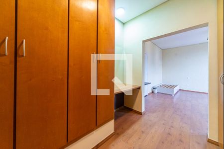 Closet de apartamento para alugar com 1 quarto, 47m² em Parque das Nações, Santo André