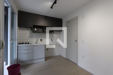 Sala/Cozinha de apartamento para alugar com 1 quarto, 31m² em Vila Santa Clara, São Paulo