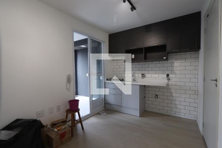 Sala/Cozinha de apartamento para alugar com 1 quarto, 31m² em Vila Santa Clara, São Paulo