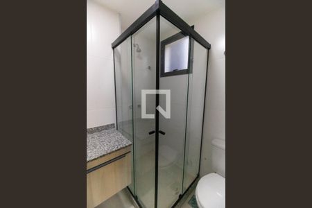 Banheiro de kitnet/studio para alugar com 1 quarto, 34m² em Ingá, Niterói