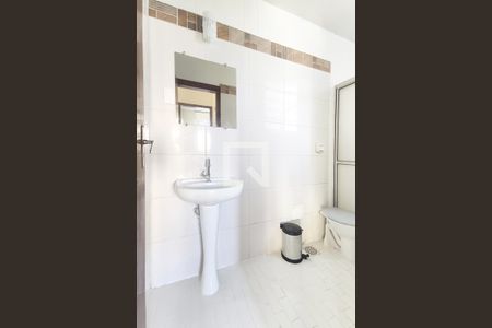 Banheiro de apartamento à venda com 2 quartos, 58m² em Feitoria, São Leopoldo