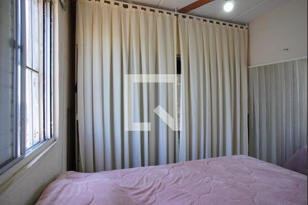 Quarto 2 de apartamento à venda com 2 quartos, 40m² em Rubem Berta, Porto Alegre