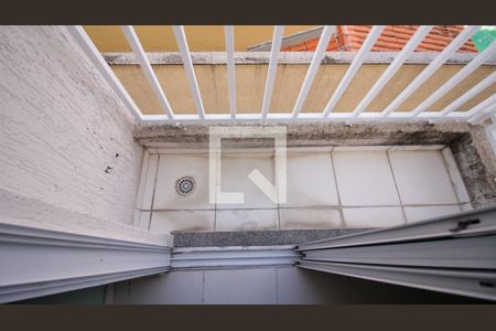 Varanda - Quarto 2 de casa de condomínio à venda com 2 quartos, 90m² em Parque dos Bancarios, São Paulo