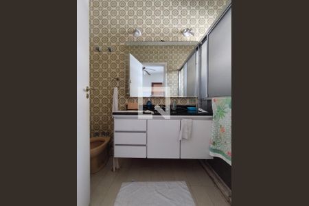 Banheiro 1 de casa à venda com 4 quartos, 280m² em Cursino, São Paulo