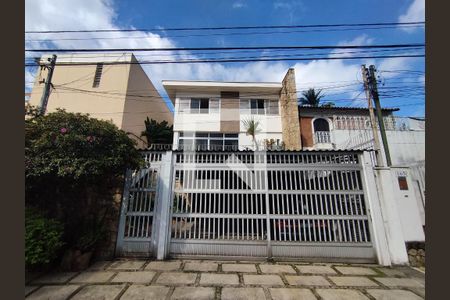 Fachada de casa à venda com 4 quartos, 280m² em Cursino, São Paulo
