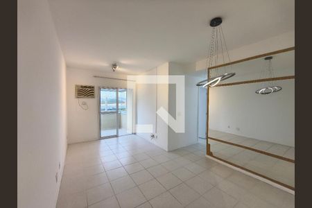 Apartamento à venda com 3 quartos, 73m² em Camorim, Rio de Janeiro