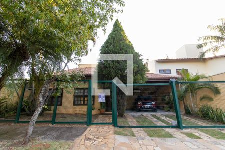 Fachada de casa à venda com 4 quartos, 393m² em Loteamento Caminhos de San Conrado (sousas), Campinas