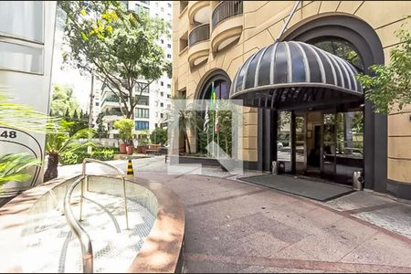 Fachada de kitnet/studio para alugar com 1 quarto, 32m² em Jardim Europa, São Paulo
