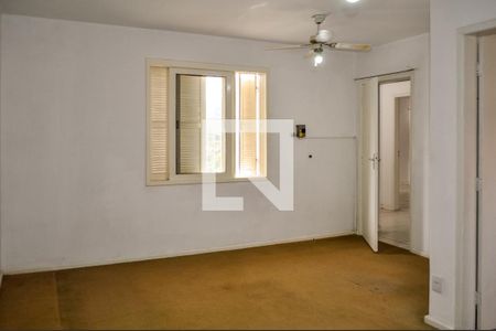 Suíte 2 de casa para alugar com 4 quartos, 249m² em Teresópolis, Porto Alegre
