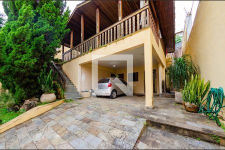Garagem de casa à venda com 3 quartos, 210m² em Santa Lúcia, Belo Horizonte