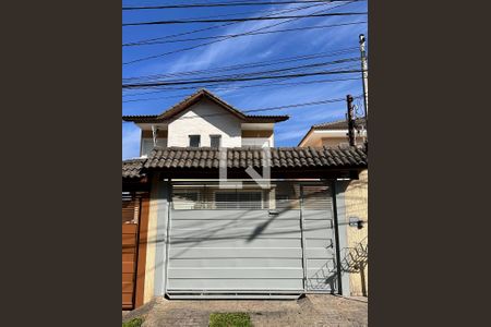 Fachada de casa à venda com 3 quartos, 150m² em Jardim Vila Galvao, Guarulhos