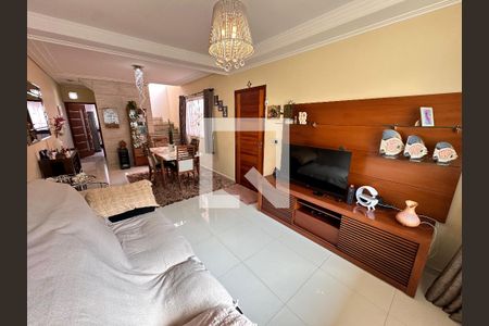 Sala de casa à venda com 3 quartos, 150m² em Jardim Vila Galvao, Guarulhos