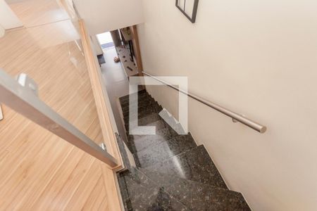 Escada de casa à venda com 1 quarto, 65m² em Jardim da Campina, São Paulo