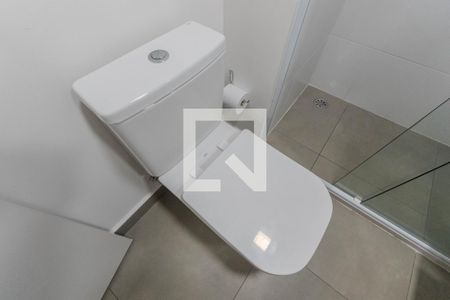 Banheiro de kitnet/studio para alugar com 1 quarto, 26m² em Consolação, São Paulo