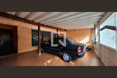 Garagem de casa à venda com 3 quartos, 110m² em Vila Alzira, Santo André